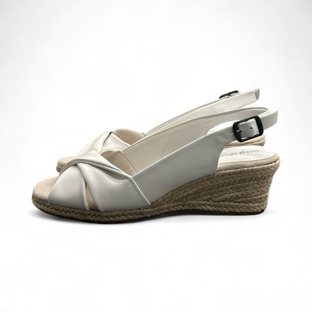 New in box, Easy Street Maureen Espadrille Wedge Sandal - Picture 3 of 5